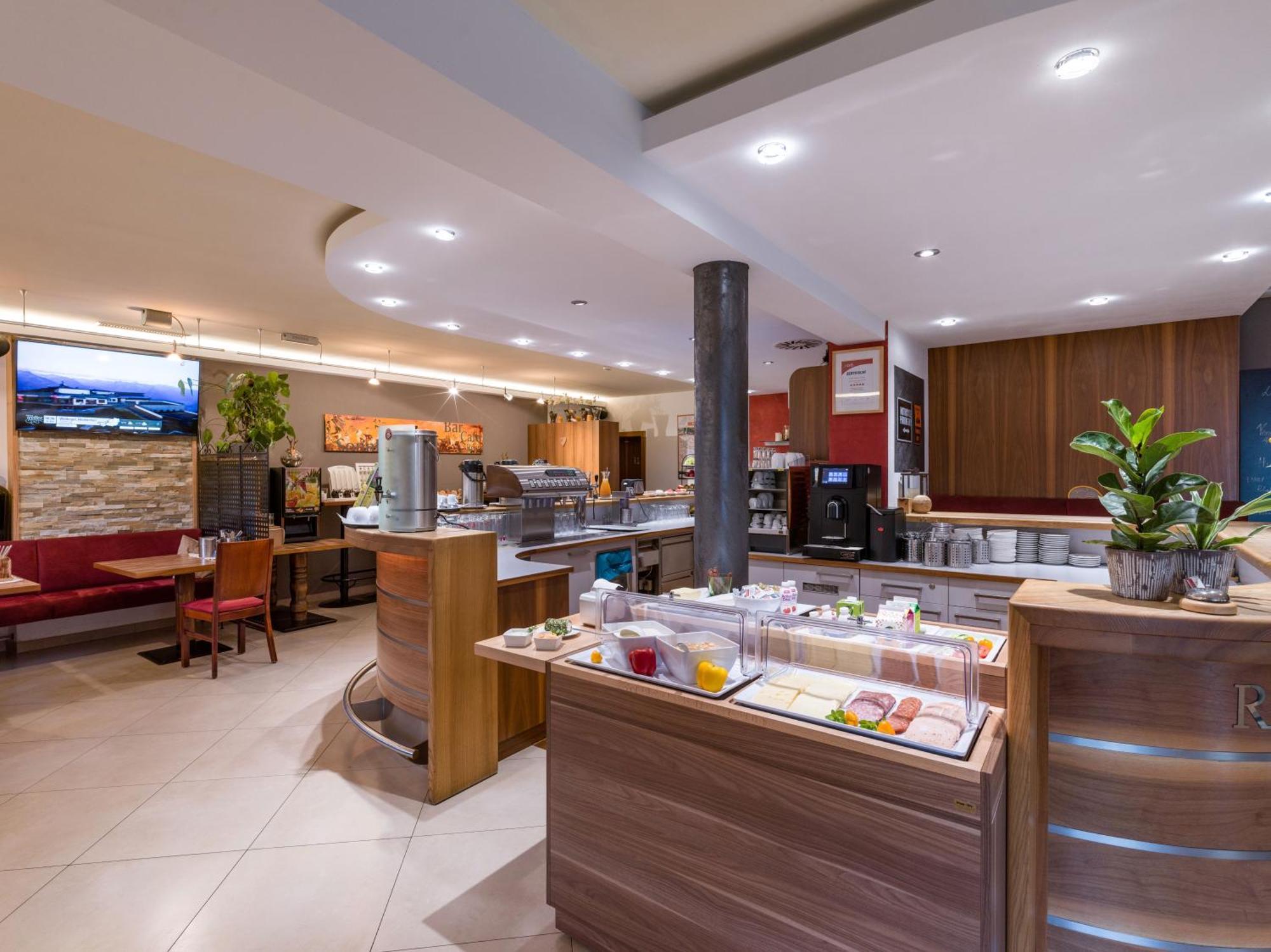 Das Sonnleiten Ski- Und Motorradhotel Bruck Im Zillertal Bruck am Ziller エクステリア 写真