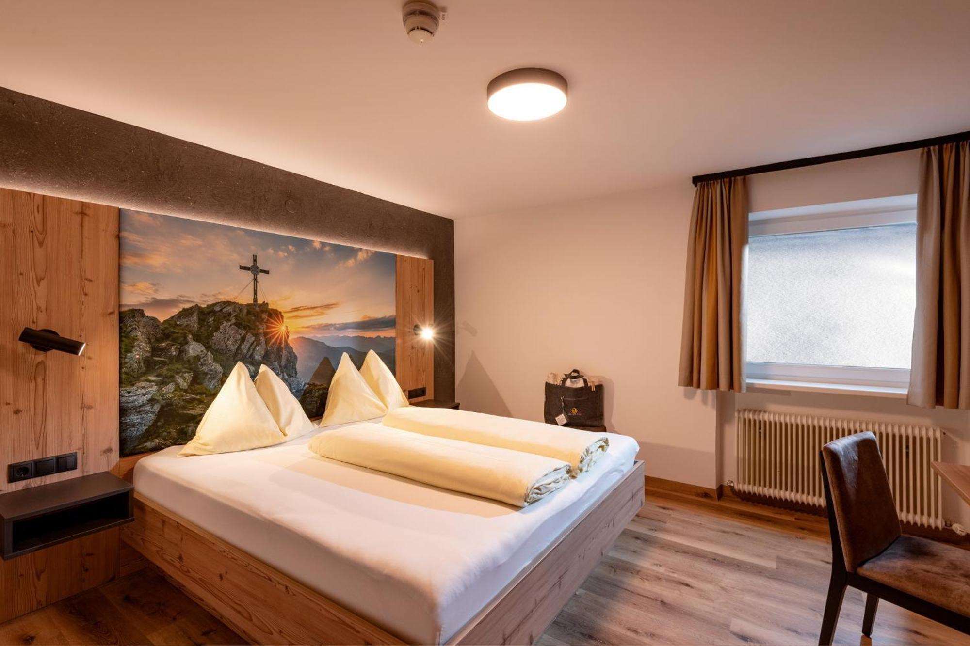 Das Sonnleiten Ski- Und Motorradhotel Bruck Im Zillertal Bruck am Ziller エクステリア 写真