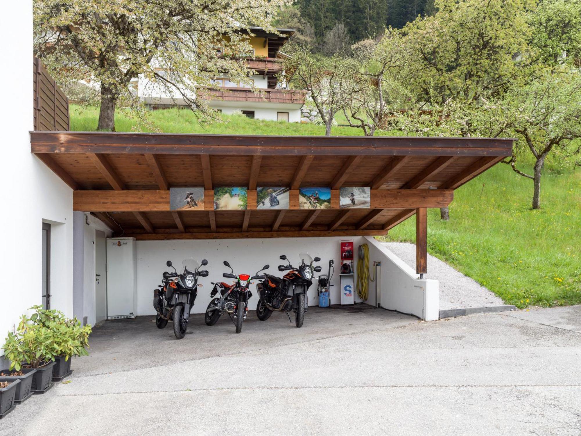 Das Sonnleiten Ski- Und Motorradhotel Bruck Im Zillertal Bruck am Ziller エクステリア 写真